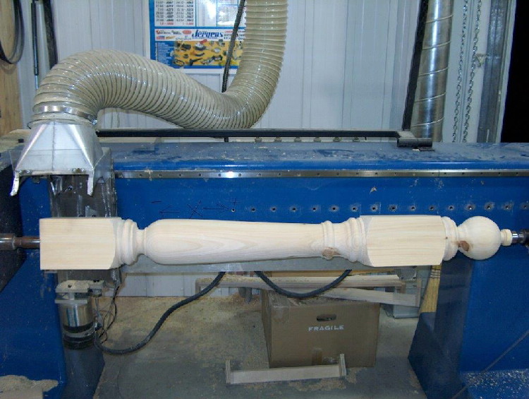 Tour à bois Machitech numérique cnc 40 pouces x 8 pouces de diamètre 2006 600 volts 7.5 hp. – Image 2