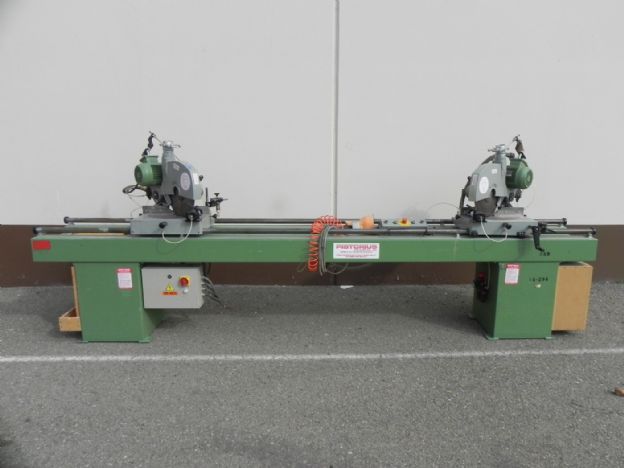 Scie à onglet double Pistaurius DCH-16