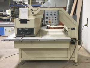 Splicer à veneer FURNIERTECHNIK