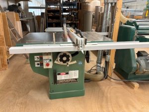 Banc de scie Général International 220 volts