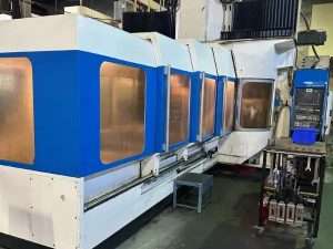 Centre d'usinage Cnc HURON KX200 (2003)