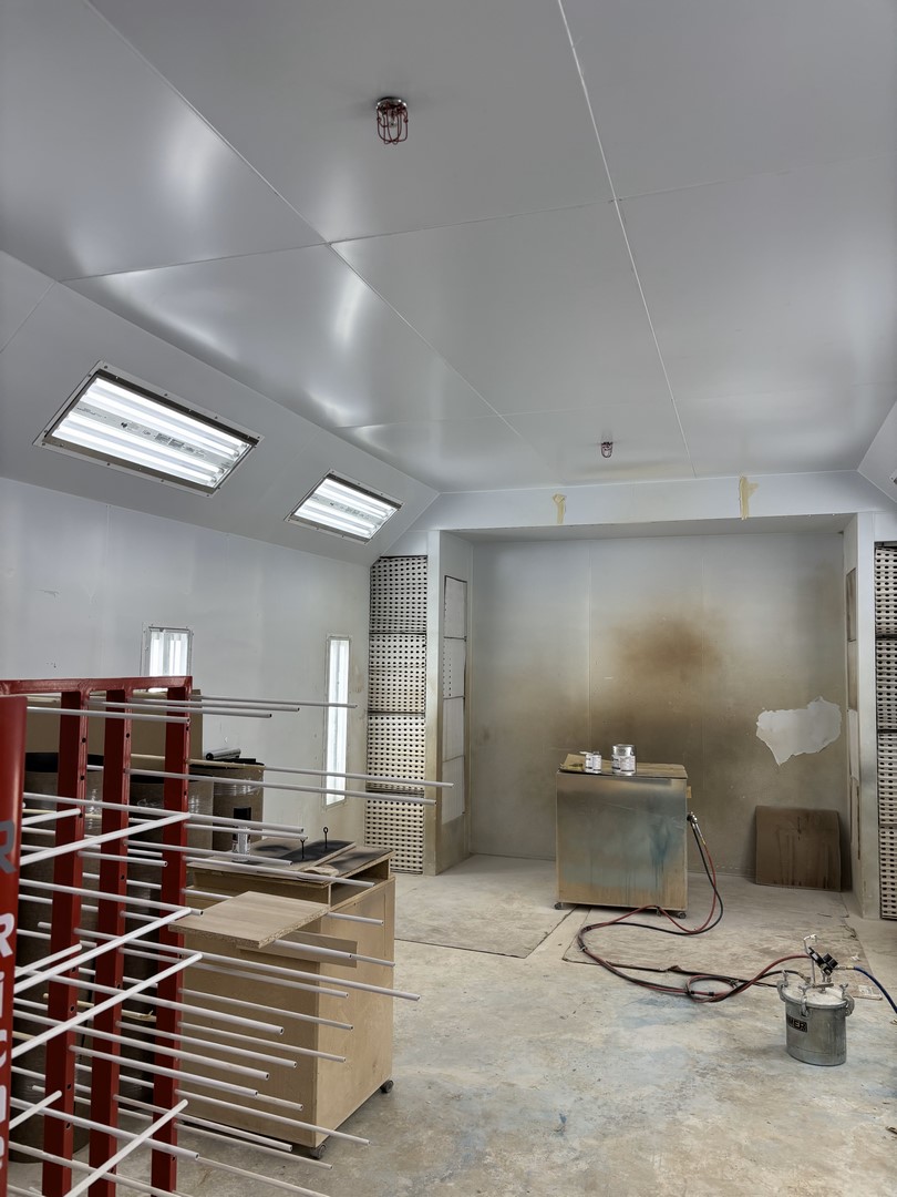 Chambre à peinture Laflamme air-Libre Inc 14 x 24 x 10 pieds haut