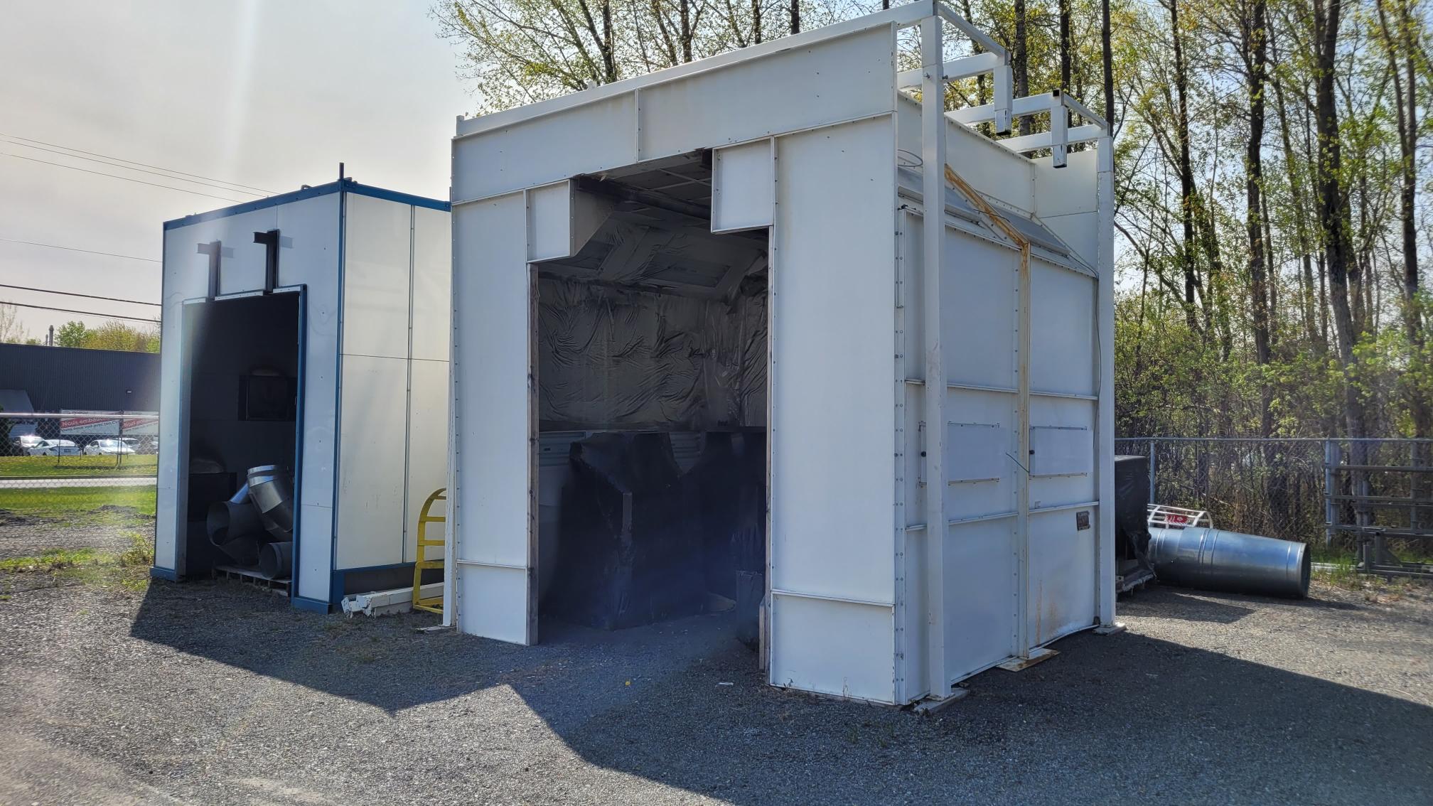 Cabine de peinture fermé (down-drafth)