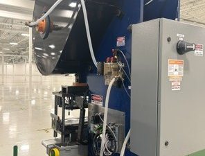 Presse azimuth modèle 33-AC (punch press)