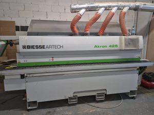 Plaqueuse de chants Biesse Artech Akron 425