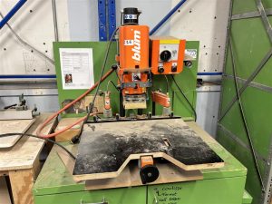 Perceuse inséreuse à penture Blum Minipress P